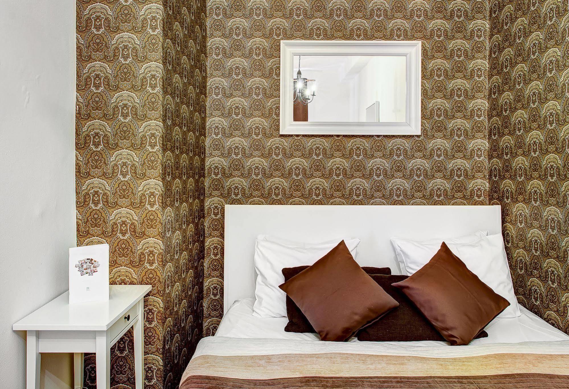 Abc Suites Прага Екстериор снимка