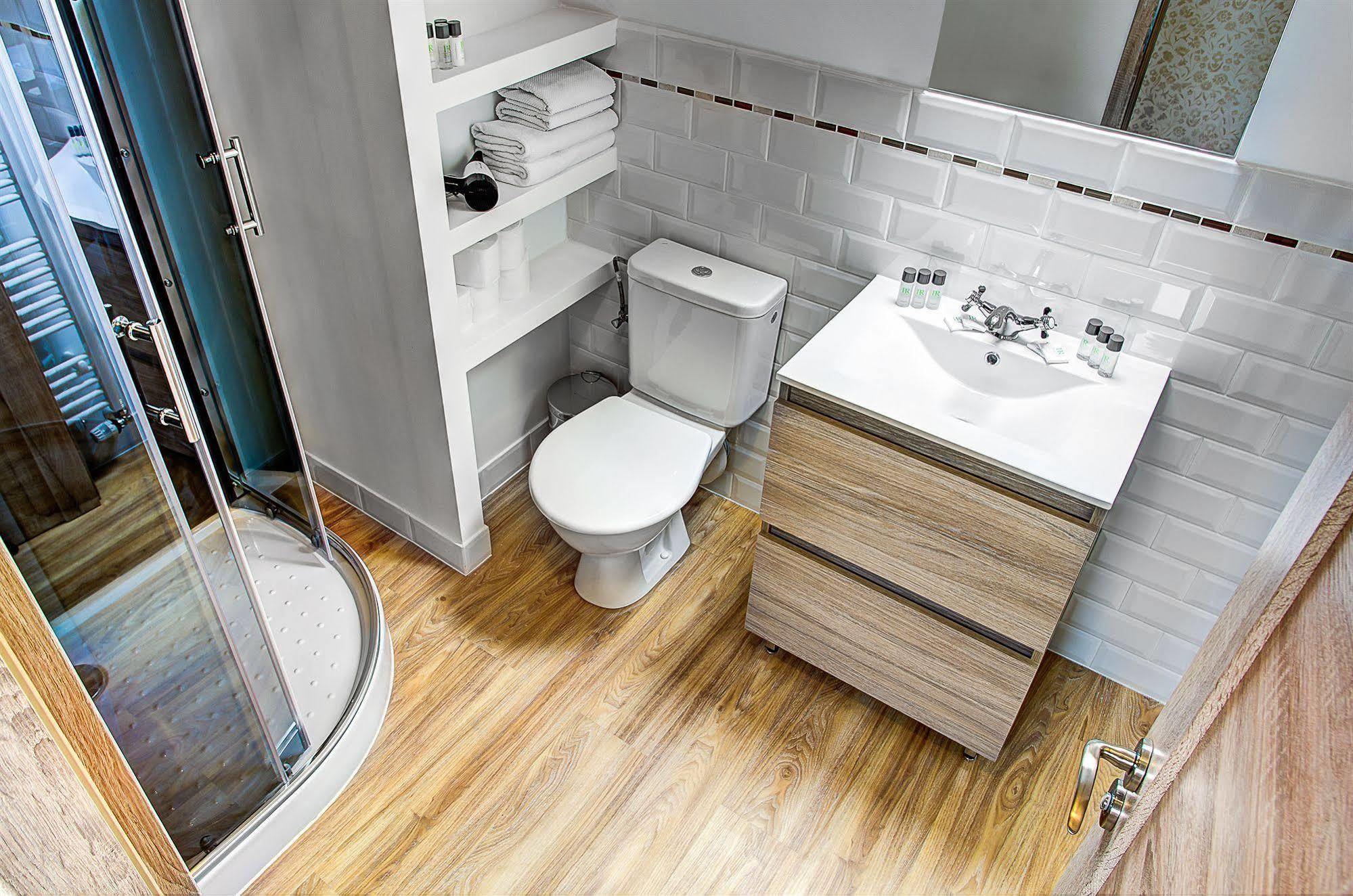 Abc Suites Прага Екстериор снимка